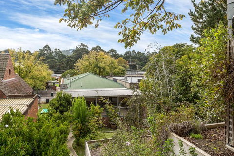 Paris On Maroondah - Accommodation ACT 1