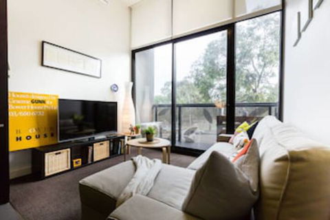 GEORGE, 1BDR North Melbourne Apartment - Accommodation ACT 0