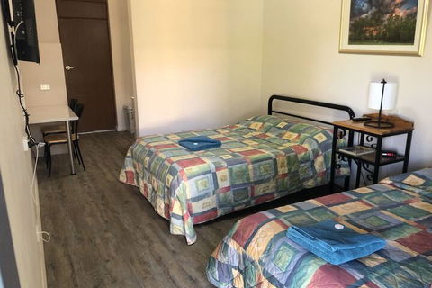 Brolga Hotel Motel - Accommodation ACT 1