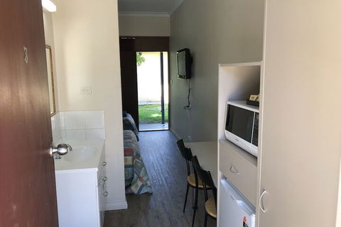 Brolga Hotel Motel - Accommodation ACT 6
