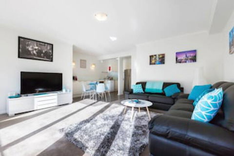 AMAL, 1BDR North Melbourne Apartment - Accommodation ACT 0
