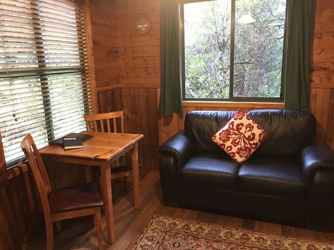 Cradle Mountain Highlanders Cottages - Accommodation ACT 6