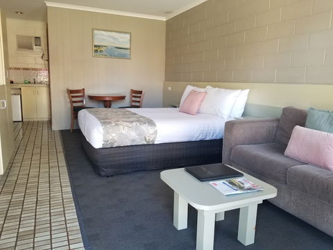 Sandbar Motel - Accommodation ACT 4