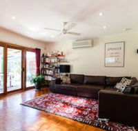 KELLY 3BDR Northcote House - Accommodation ACT