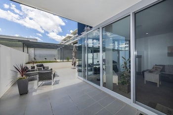 Accommodate Canberra - Lakefront - Accommodation ACT 1