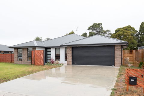 Euphoria House - Accommodation ACT 2