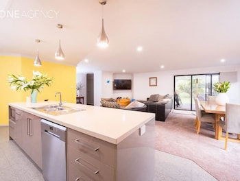 Euphoria House - Accommodation ACT 0