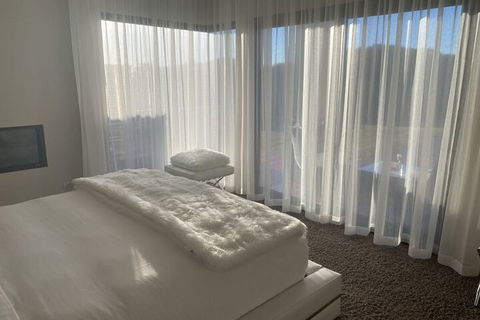 AmarÃ© Beachside Luxury - Accommodation ACT 3