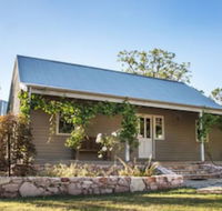Johanna NEW MODERN HOUSE - Accommodation ACT