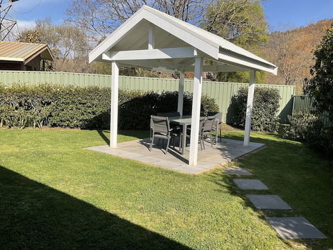 Valley View Townhouse - On The RAIL TRAIL - Accommodation ACT 6