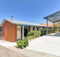 100 on Myer - Accommodation ACT