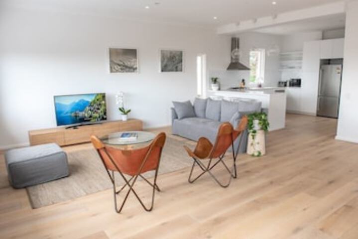 Long Point NSW Accommodation ACT
