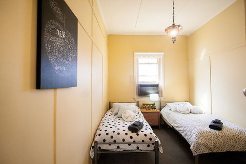 Charleston House - Mathoura - Accommodation ACT 6