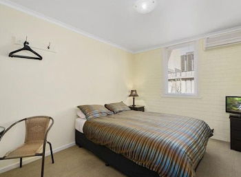  Accommodation ACT