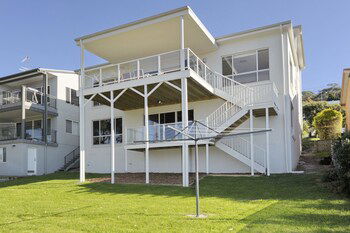 Lentara St. 57 Fingal Bay - Accommodation ACT 2