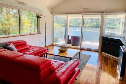 Silkwood Estate - Accommodation ACT 7