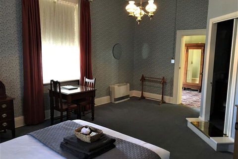 The Dragonfly North West - Accommodation ACT 6