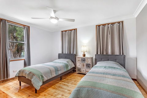 Cromarty Crescent 12 - Accommodation ACT 2