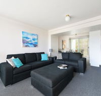 9 Cirrus at Fingal Bay - Accommodation ACT