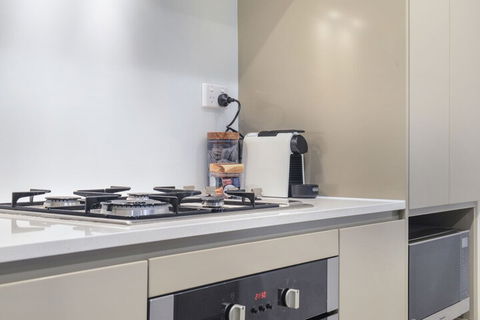 Charming & Spacious Living In A Serene Location - Accommodation ACT 3