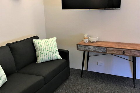 Scandi Stayz Retreat 2 - Accommodation ACT 4