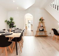 The Renwick - Accommodation ACT