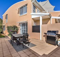 Sandcastles 1 / 8 Ala Moana Way - Accommodation ACT