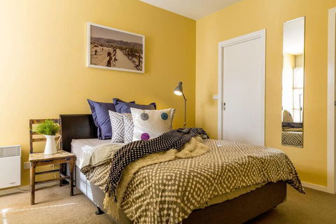 Mika, 2bdr Fitzroy Pad With Secure Parking - Accommodation ACT 1