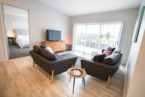 Wellington Lake Retreat - Accommodation ACT 1