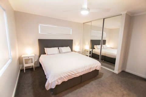 Wellington Lake Retreat - Accommodation ACT 3