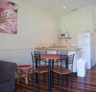 11 Korora Palms 1 Bedroom Bure - Accommodation ACT