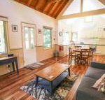 Alpine Arnica Cottage 1 - Accommodation ACT