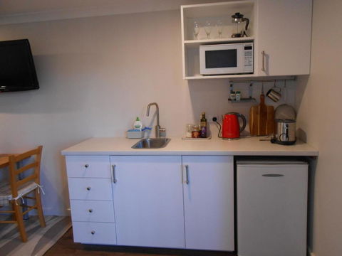 Lakeview - Accommodation ACT 3