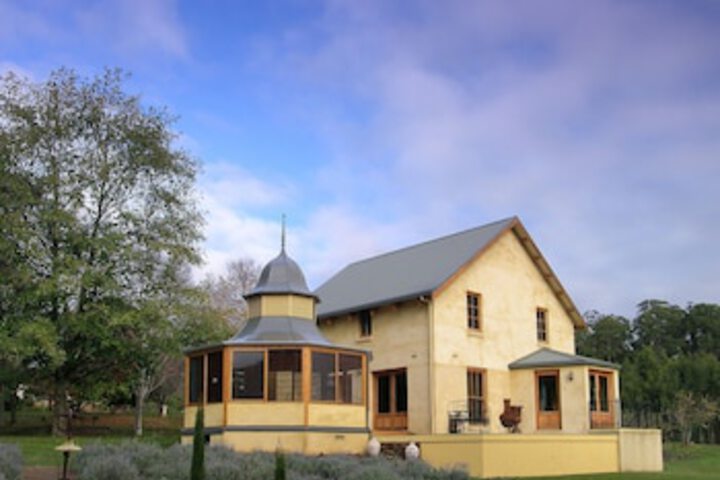 West Kentish TAS Accommodation ACT
