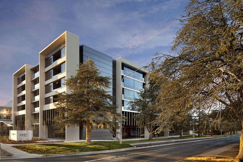 East Hotel - Accommodation ACT 0