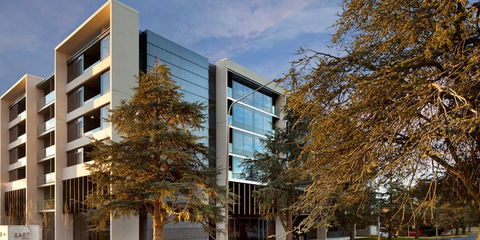 East Hotel - Accommodation ACT 2