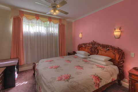 Hatchers Richmond Manor - Accommodation ACT 5