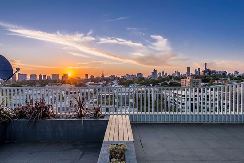 Oaks Melbourne South Yarra Suites - Accommodation ACT 0