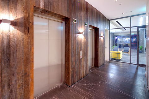 Zara Tower Hotel - Accommodation ACT 1