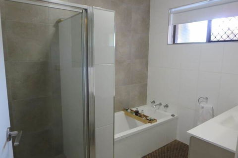 Coffs Harbour Holiday Apartments - Accommodation ACT 6