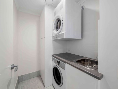 Pacific Marina Apartments - Accommodation ACT 5