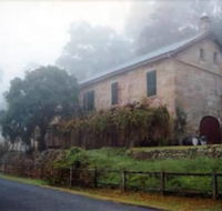 Tizzana Winery Bed  Breakfast - Accommodation ACT