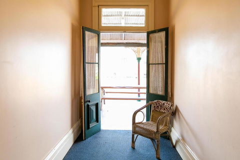 Bank Hotel Dungog - Accommodation ACT 2