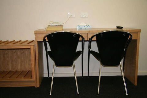 Queensgate Motel - Accommodation ACT 0