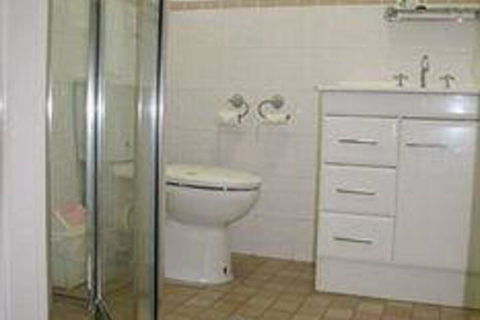Queensgate Motel - Accommodation ACT 6