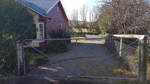 Cottage On Main - Accommodation ACT 4