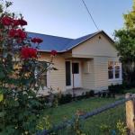 Cottage On Main - Accommodation ACT 0