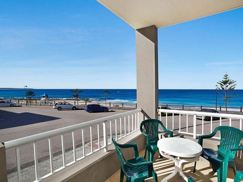Beachcomer Unit 1 The Entrance NSW - Accommodation ACT 2