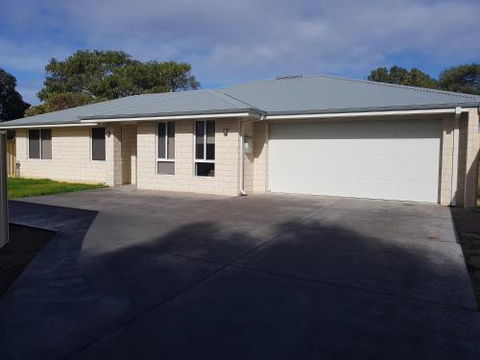 Towncrackers Guest House - Accommodation ACT 2