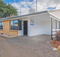 Elkie Villa 2 Bedroom Unit Burnie - Accommodation ACT